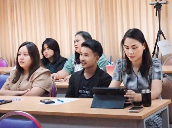 โครงการอบรมการใช้ภาษาอังกฤษในการสื่อสารและการทำงานให้กับเจ้าหน้าที่ประจำสำนักงานบัณฑิตวิทยาลัย
